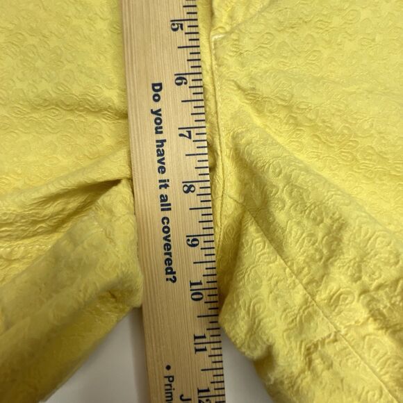 Lilly Pulitzer Shorts Yellow w/ Textured Pattern 100% Cotton Women’s Size 6 - Picture 9 of 11